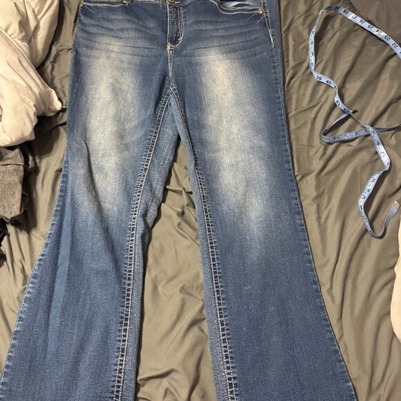 WallFlower Jeans Curvy - Picture 5 of 5